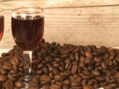 Come fare il liquore al caffè